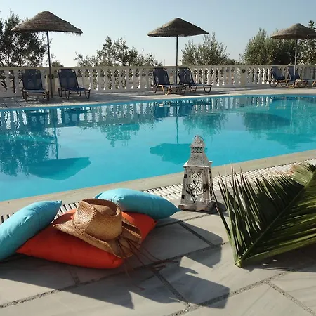 Lägenhetshotell Nikolas Perivolos (Santorini)